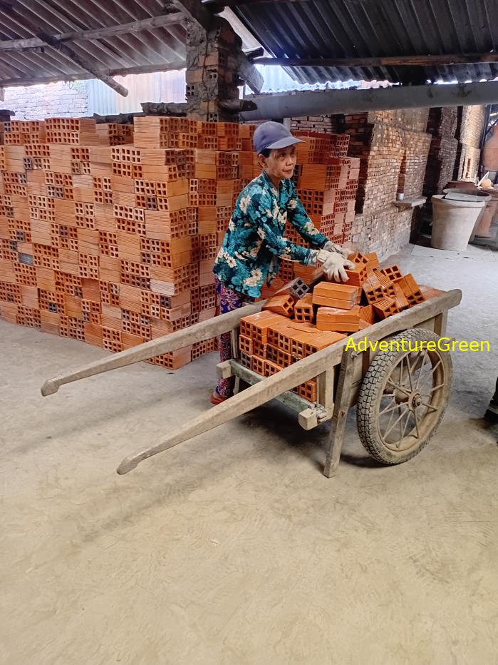 Travel guide to Vinh Long, Vietnam Travel guide to Vinh Long, Vietnam